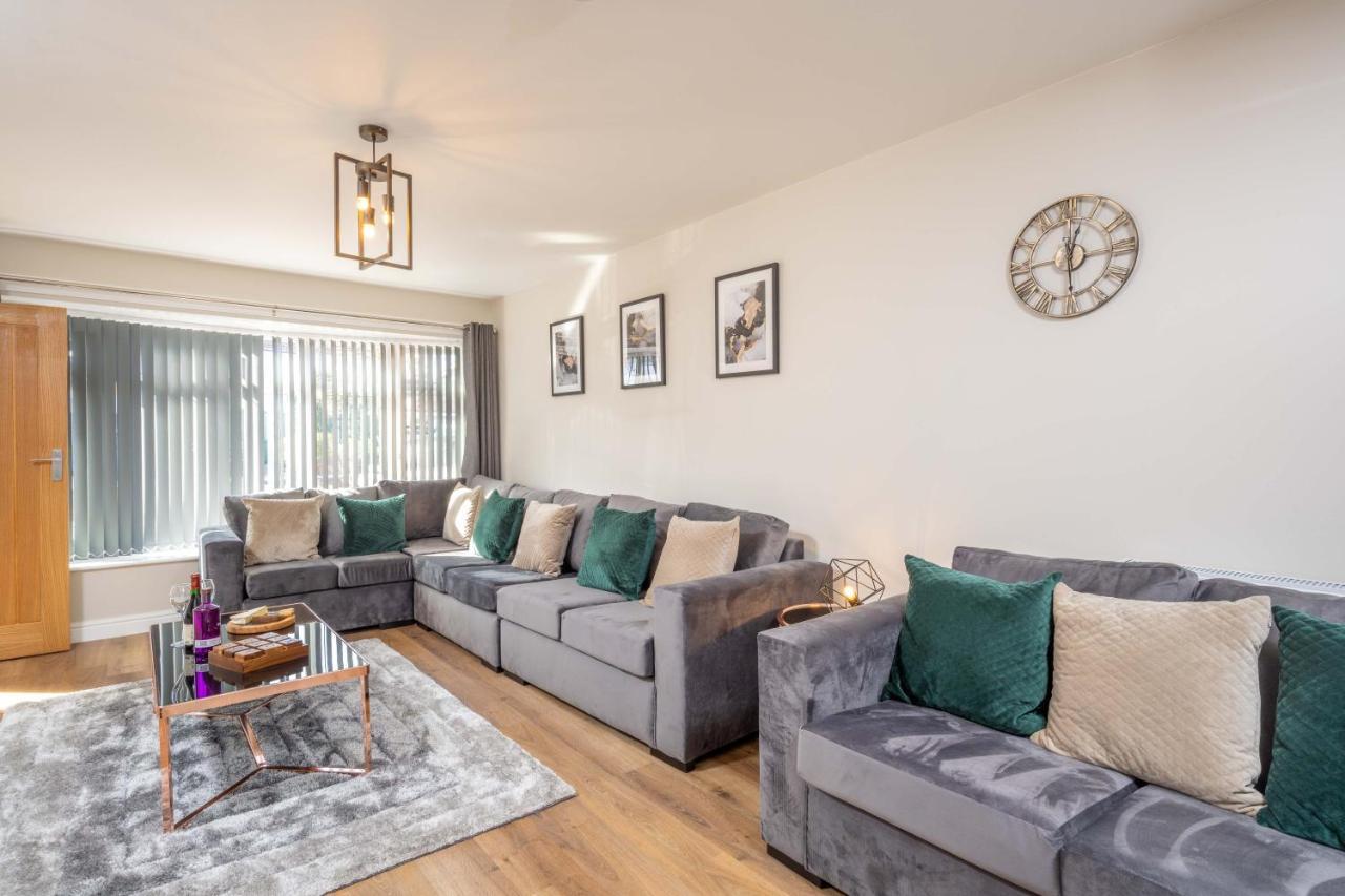 The Oaklands - Luxury Spacious 6-Bed, Near Solihull, Birmingham City, Jlr, Nec, Airport, Resorts World, Hs2 Kültér fotó