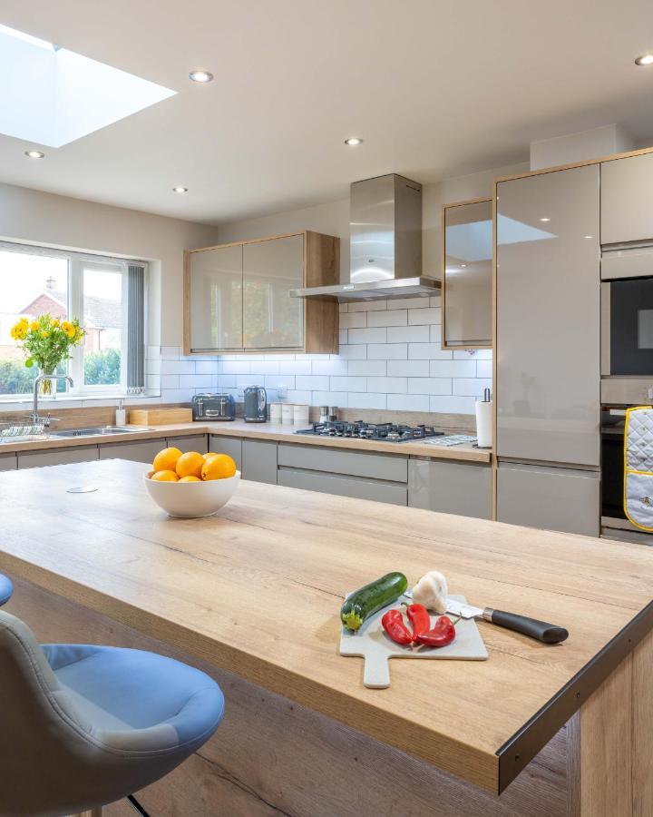 The Oaklands - Luxury Spacious 6-Bed, Near Solihull, Birmingham City, Jlr, Nec, Airport, Resorts World, Hs2 Kültér fotó