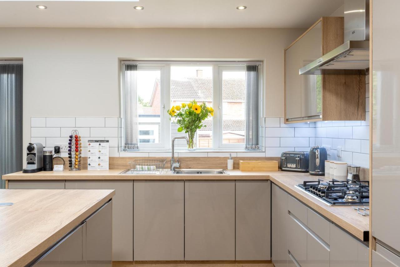 The Oaklands - Luxury Spacious 6-Bed, Near Solihull, Birmingham City, Jlr, Nec, Airport, Resorts World, Hs2 Kültér fotó