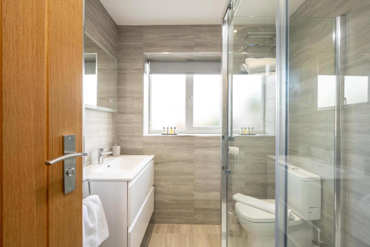 The Oaklands - Luxury Spacious 6-Bed, Near Solihull, Birmingham City, Jlr, Nec, Airport, Resorts World, Hs2 Kültér fotó